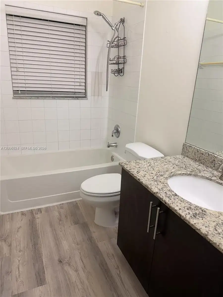 9040 NW 54th St, Sunrise FL 33351 photo 4