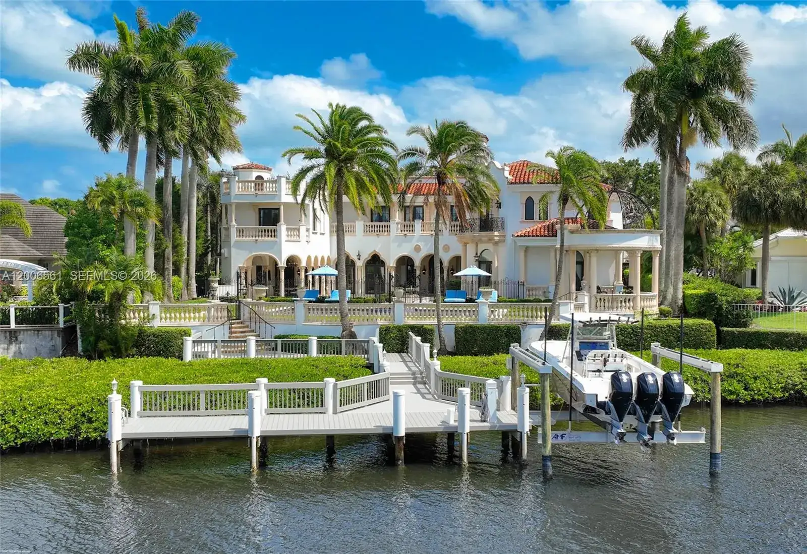 370 Eagle Dr, Jupiter FL 33477 photo 4