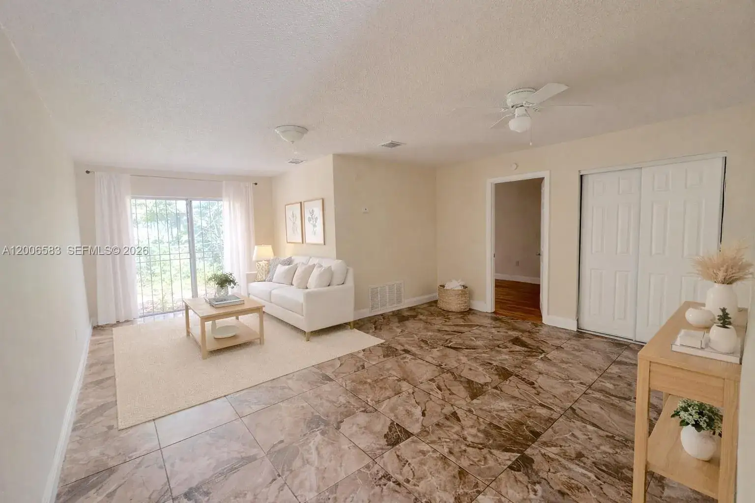 3896 NW 207 St # 1, Miami Gardens FL 33055