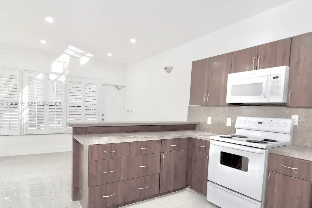 2806 Taylor St # 0, Hollywood FL 33020
