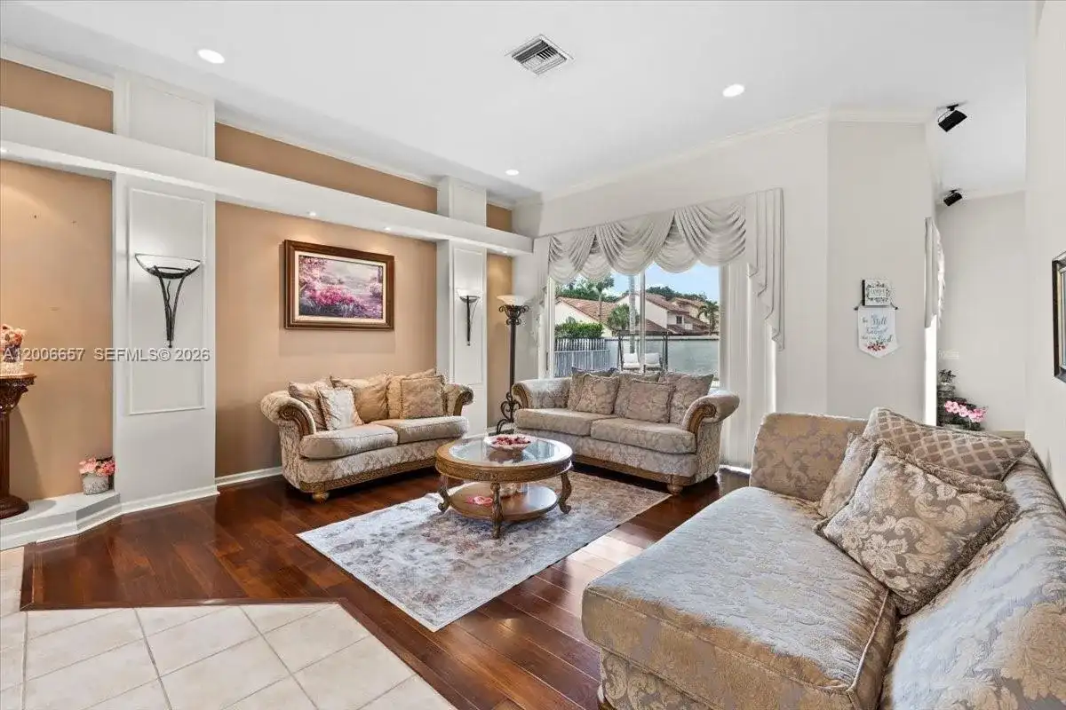 10912 NW 2nd St, Plantation FL 33324 photo 3