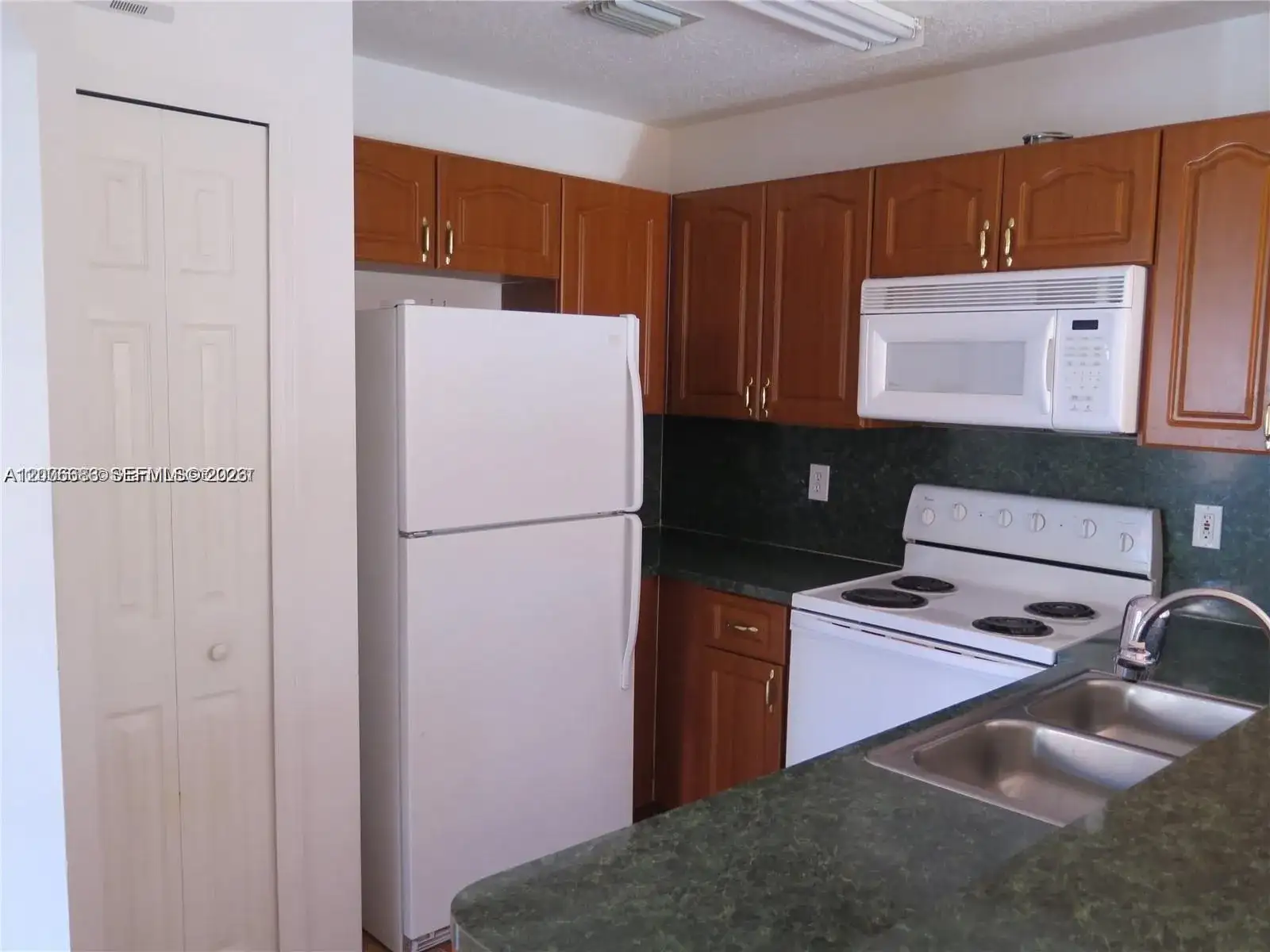6202 NW 116th Pl # 443, Doral FL 33178 photo 5