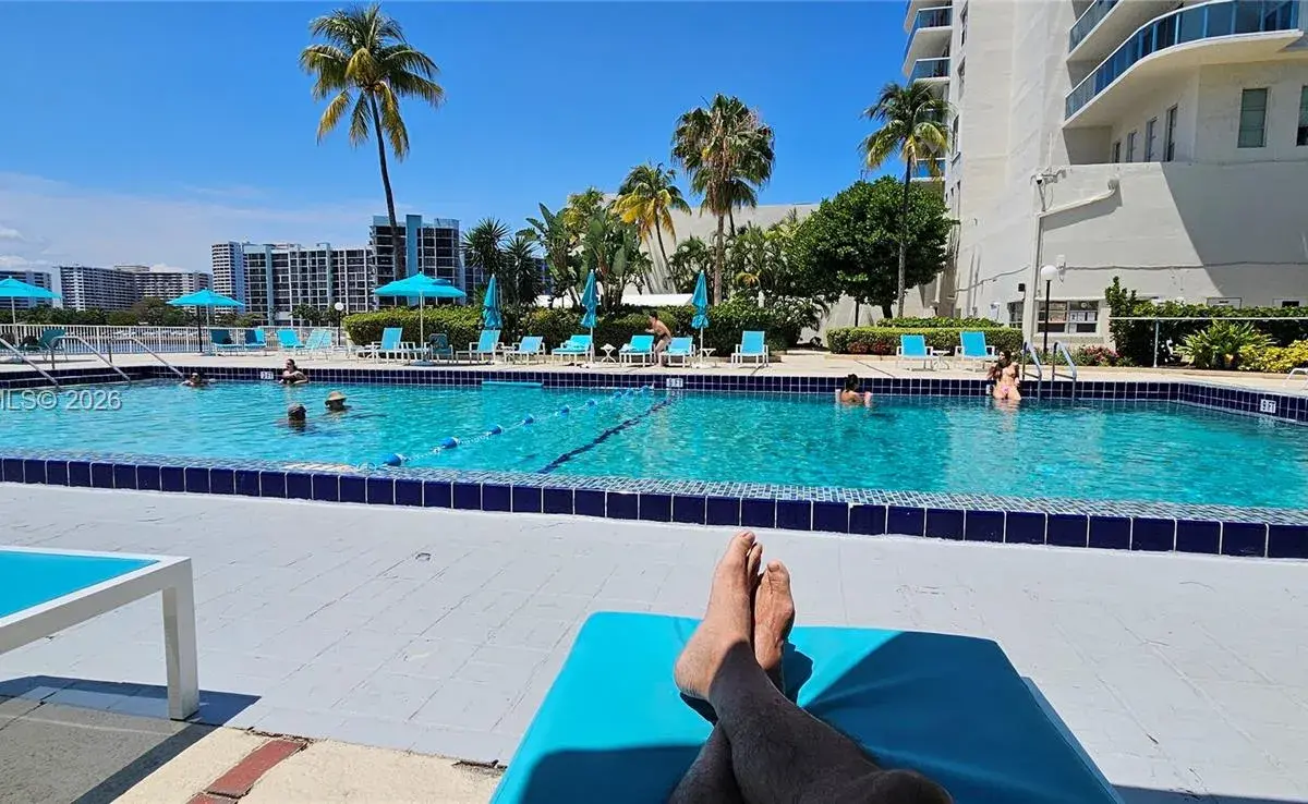 3800 S Ocean Dr # 322, Hollywood FL 33019