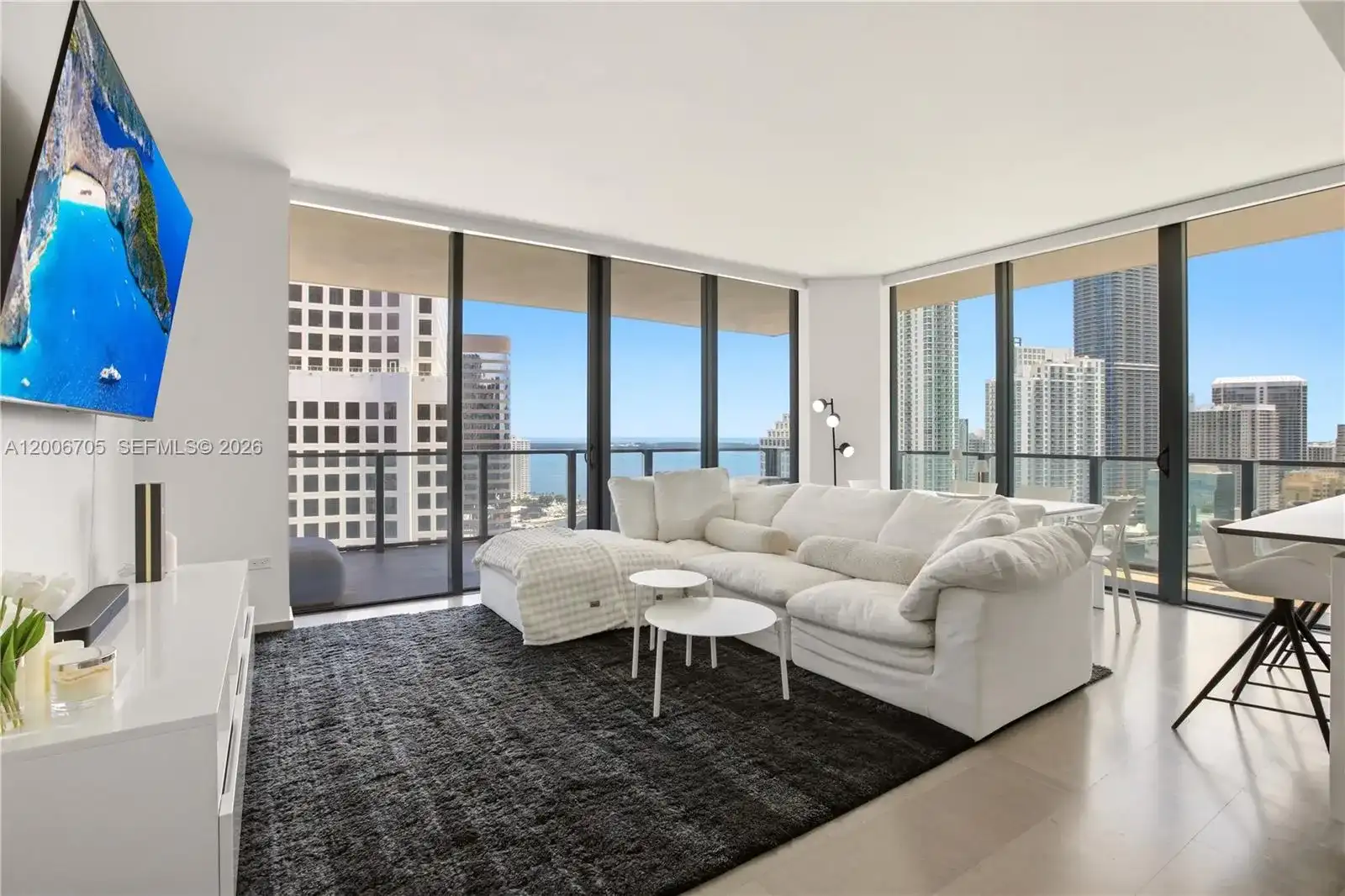 68 SE 6th St # 2701, Miami FL 33131