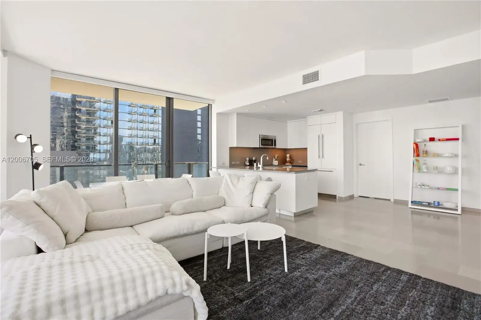68 SE 6th St # 2701, Miami FL 33131 photo 2