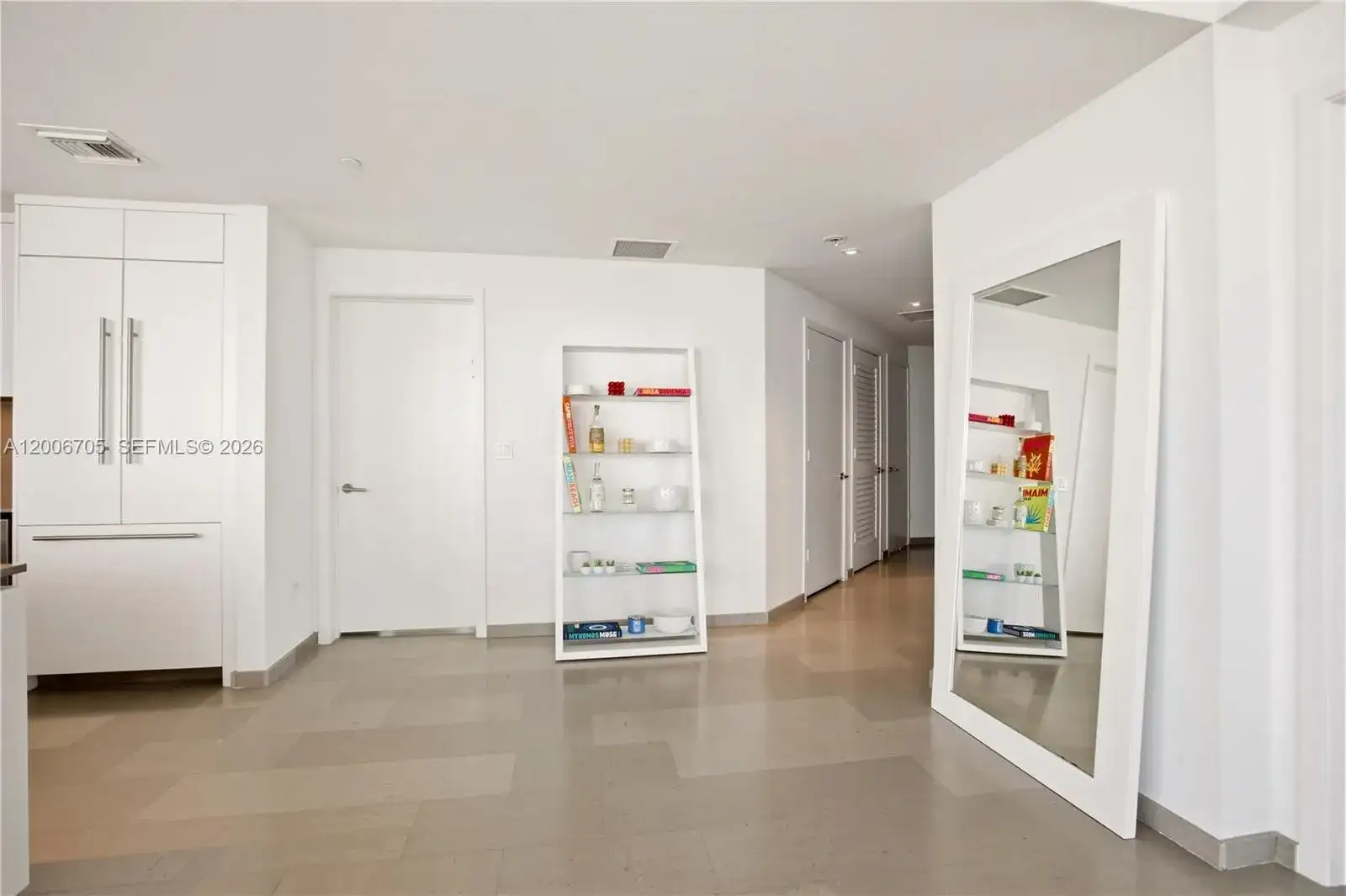 68 SE 6th St # 2701, Miami FL 33131 photo 3