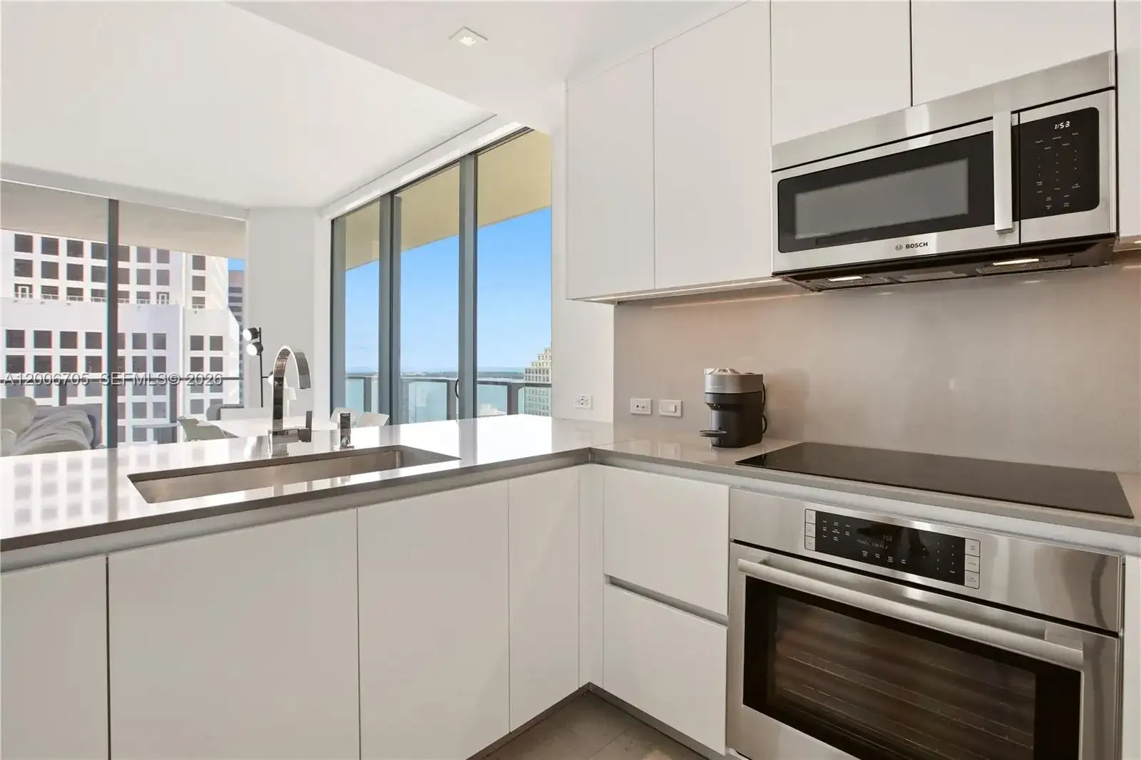 68 SE 6th St # 2701, Miami FL 33131 photo 5