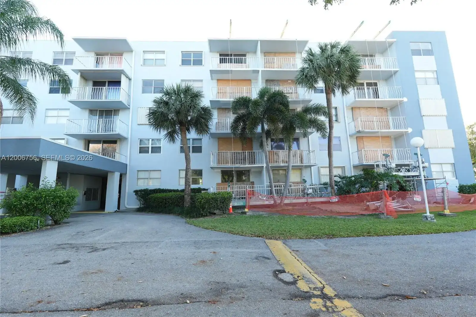 500 Executive Center Dr # 1J, West Palm Beach FL 33401 photo 3