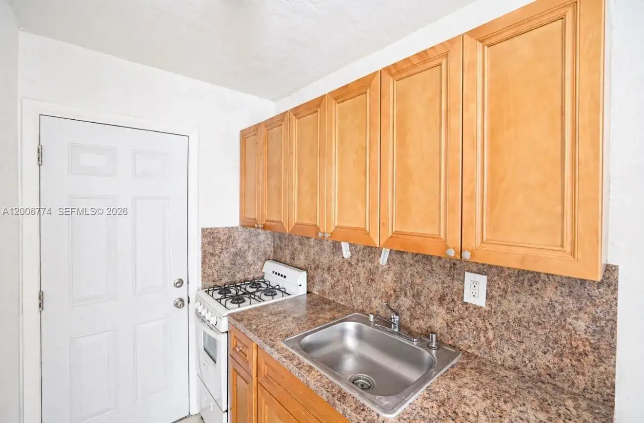 6337 W Flagler St # 7, Miami FL 33144 photo 2