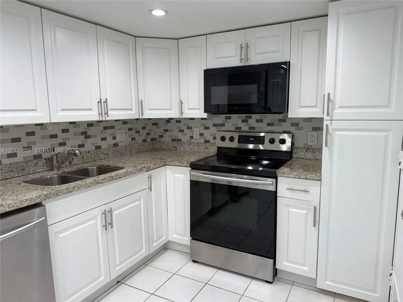 400 Kings Point Dr # 608, Sunny Isles Beach FL 33160 photo 4