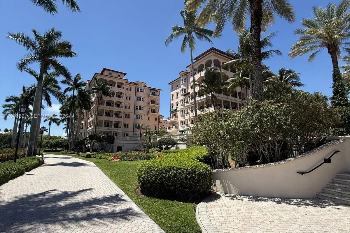 13643 Deering Bay Dr # 146, Coral Gables FL 33158