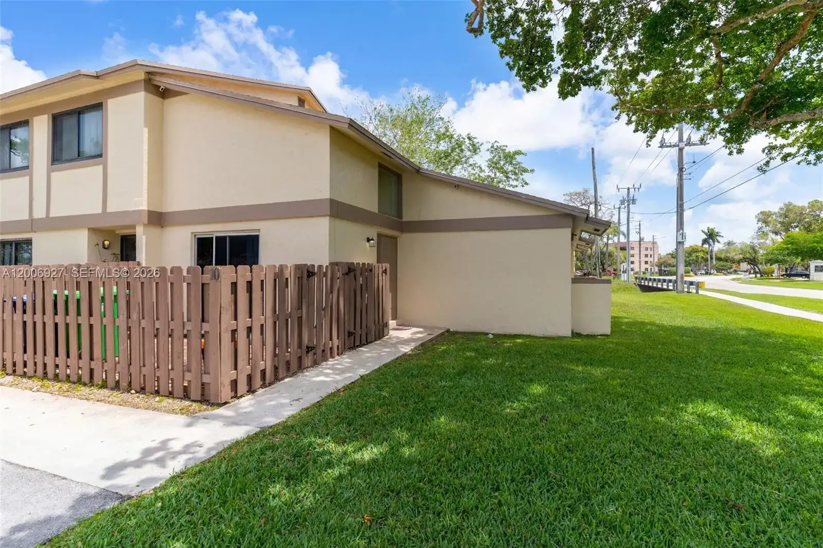 2950 NW 106th ave # 10, Sunrise FL 33322 photo 3