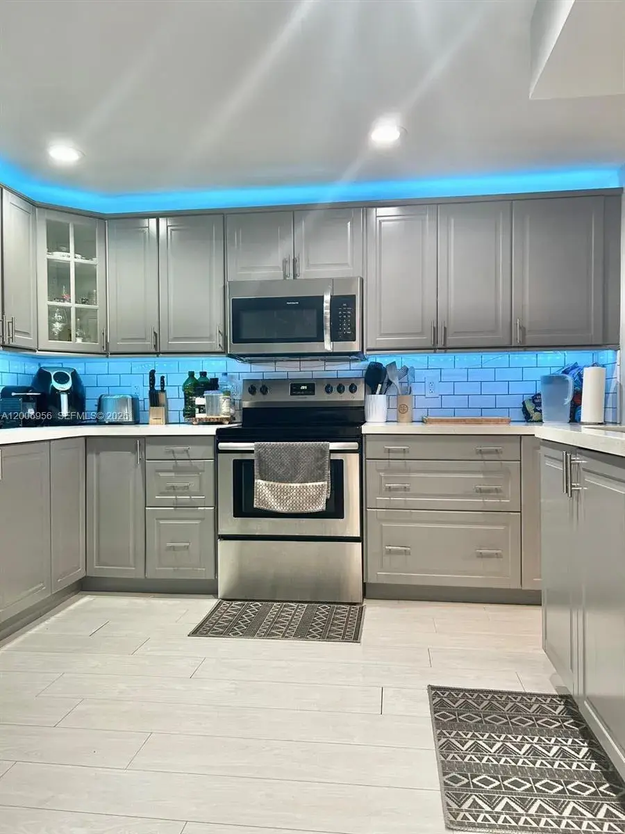 650 Tennis Club Dr # 110, Fort Lauderdale FL 33311