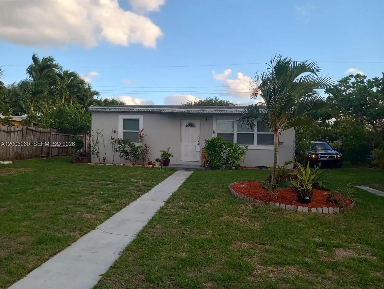 508 Beech Rd, West Palm Beach FL 33409 photo 2