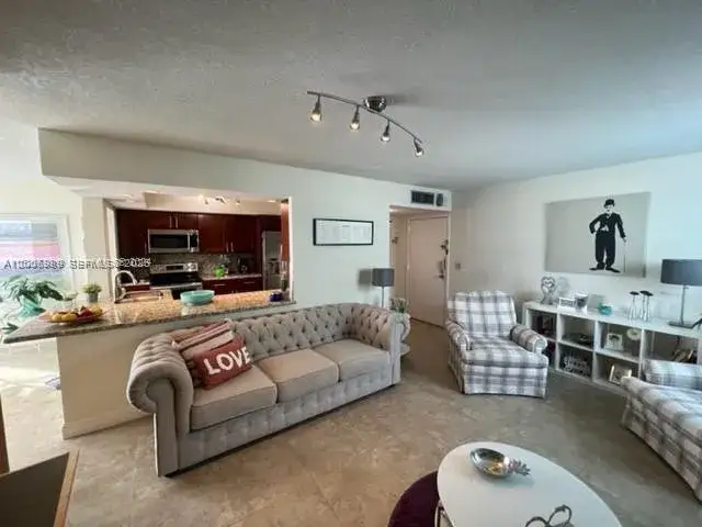 16570 NE 26th Ave # 4A, North Miami Beach FL 33160