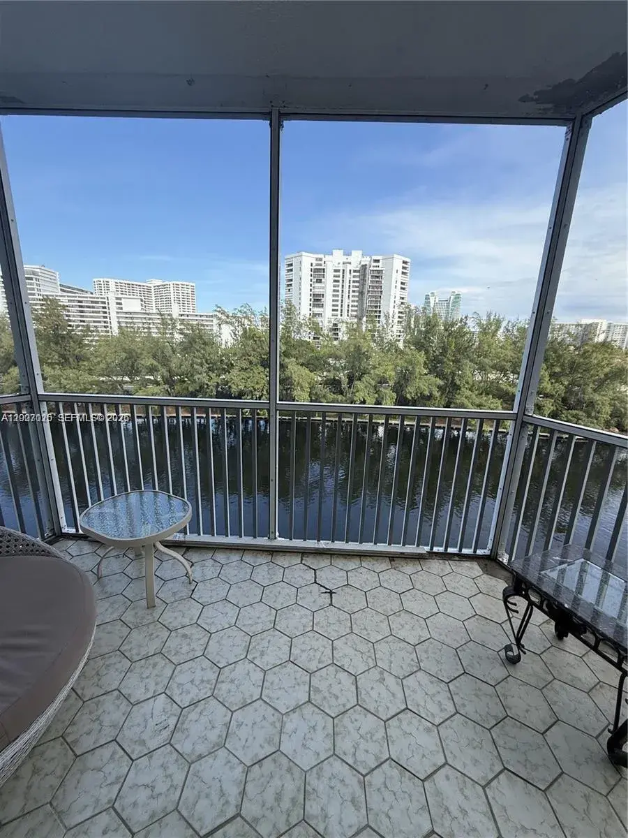 300 Diplomat Pkwy # 712, Hallandale Beach FL 33009
