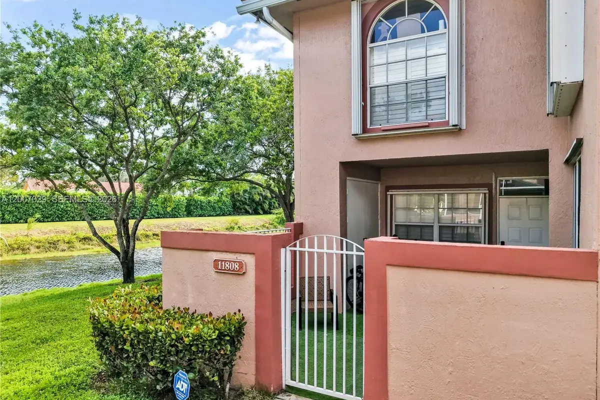 11808 Royal Palm Blvd, Coral Springs FL 33065