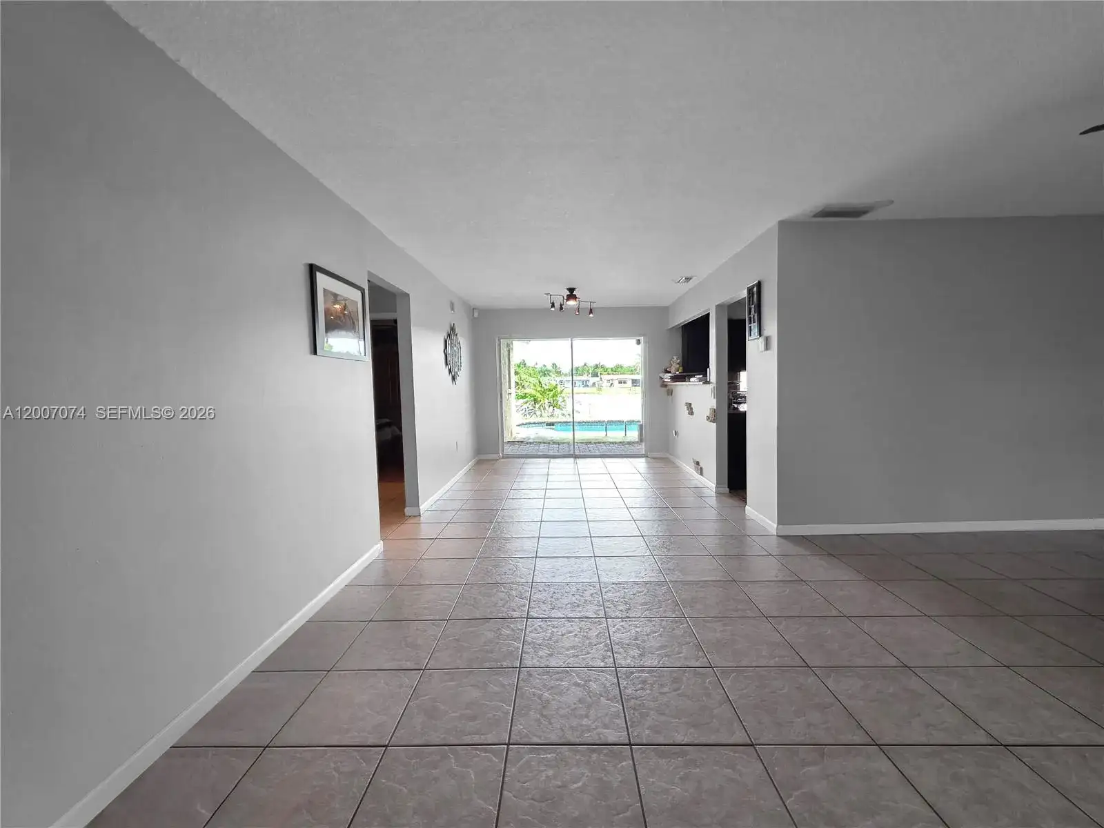 11661 NW 31st Pl, Sunrise FL 33323 photo 4