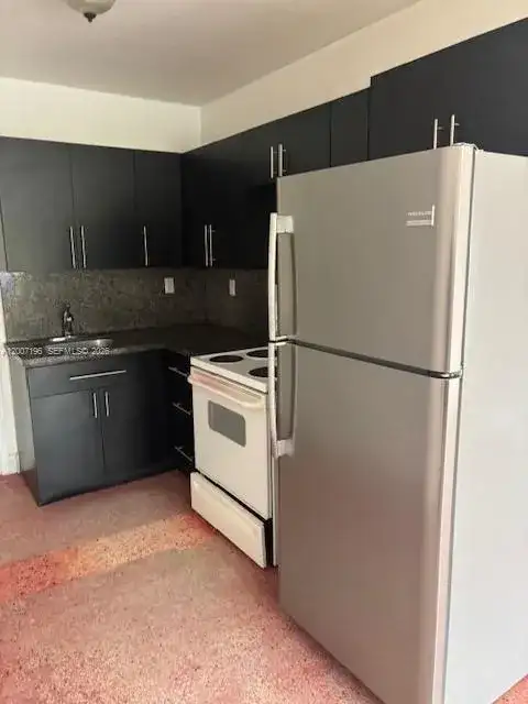 4009 NW 16th Ave, Miami FL 33142 photo 4