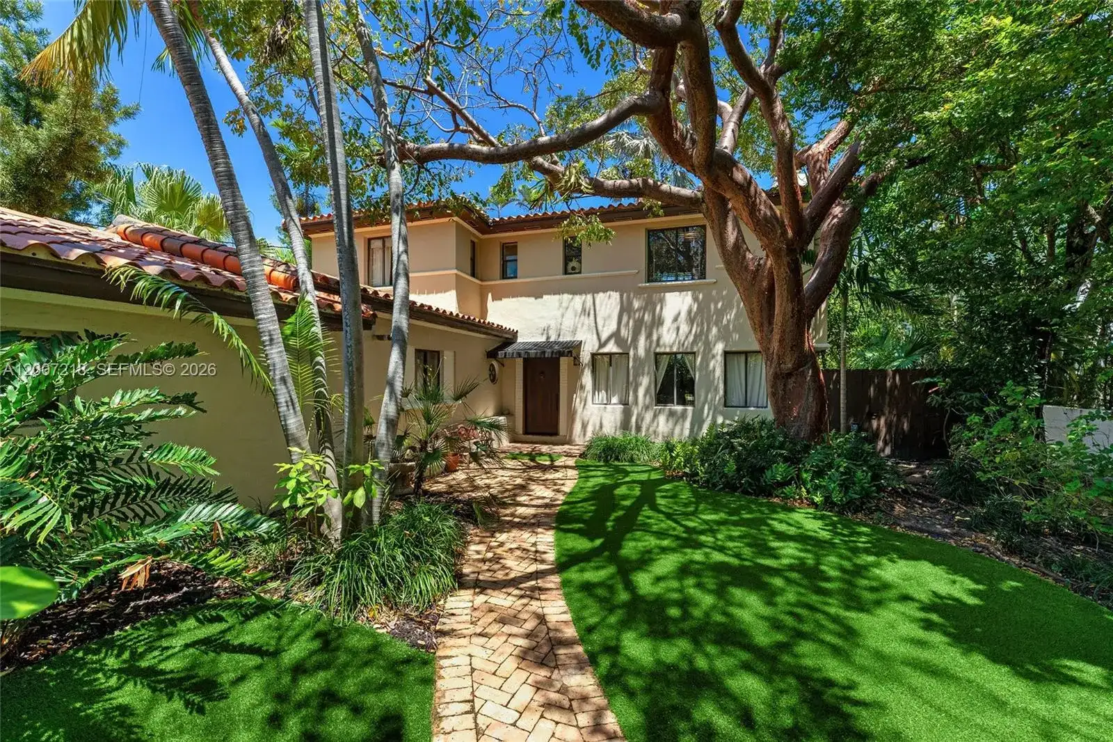 6121 La Gorce Dr, Miami Beach FL 33140 photo 4