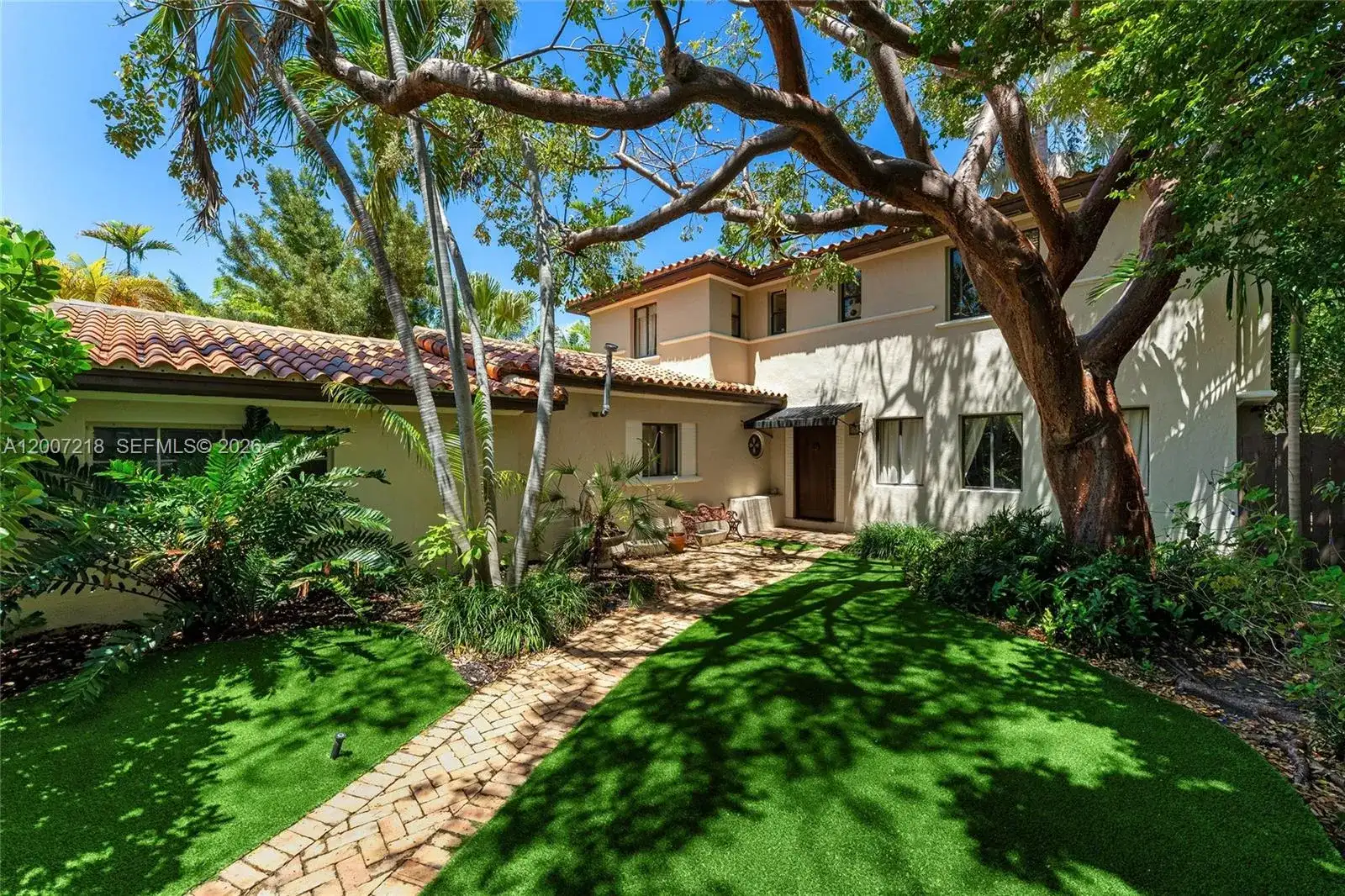 6121 La Gorce Dr, Miami Beach FL 33140 photo 5