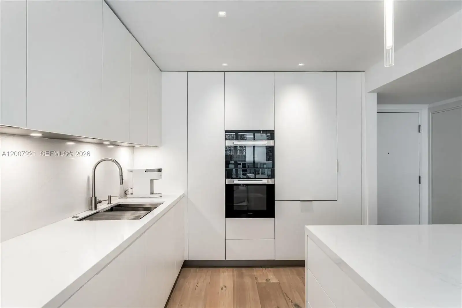 2301 Collins Ave # 902, Miami Beach FL 33139 photo 5