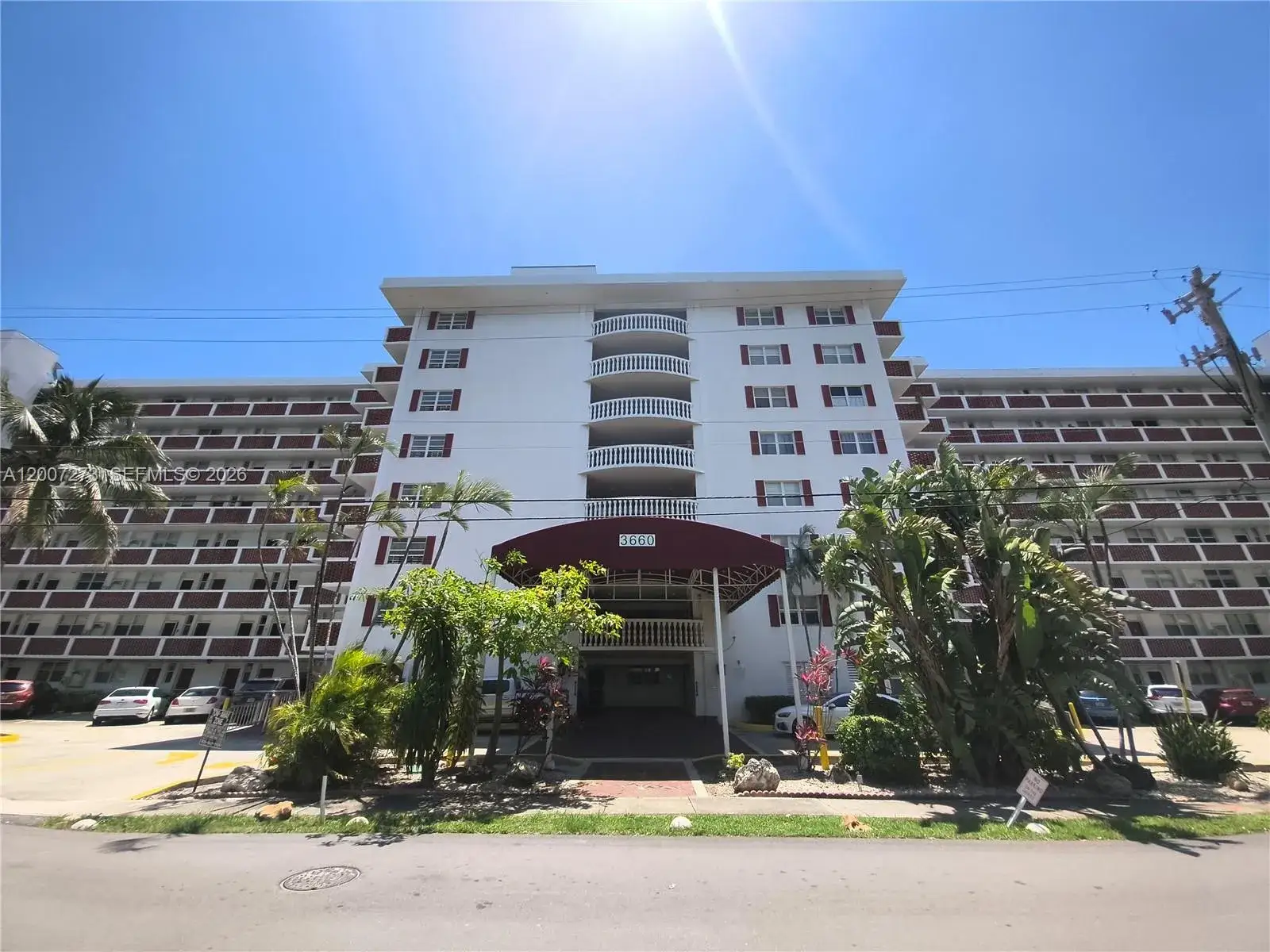 3660 NE 166th St # 302, North Miami Beach FL 33160