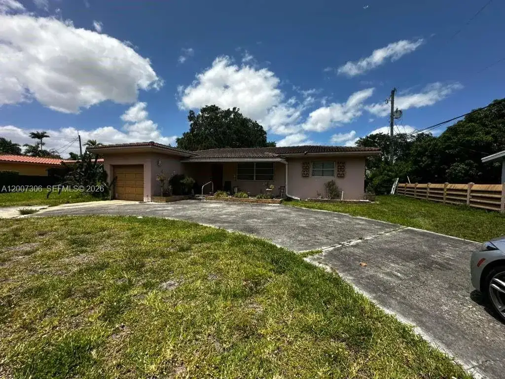 15 NW 88th St, El Portal FL 33150 photo 2