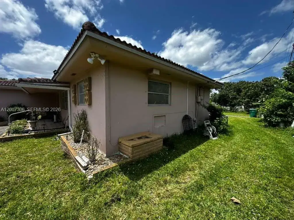 15 NW 88th St, El Portal FL 33150 photo 4