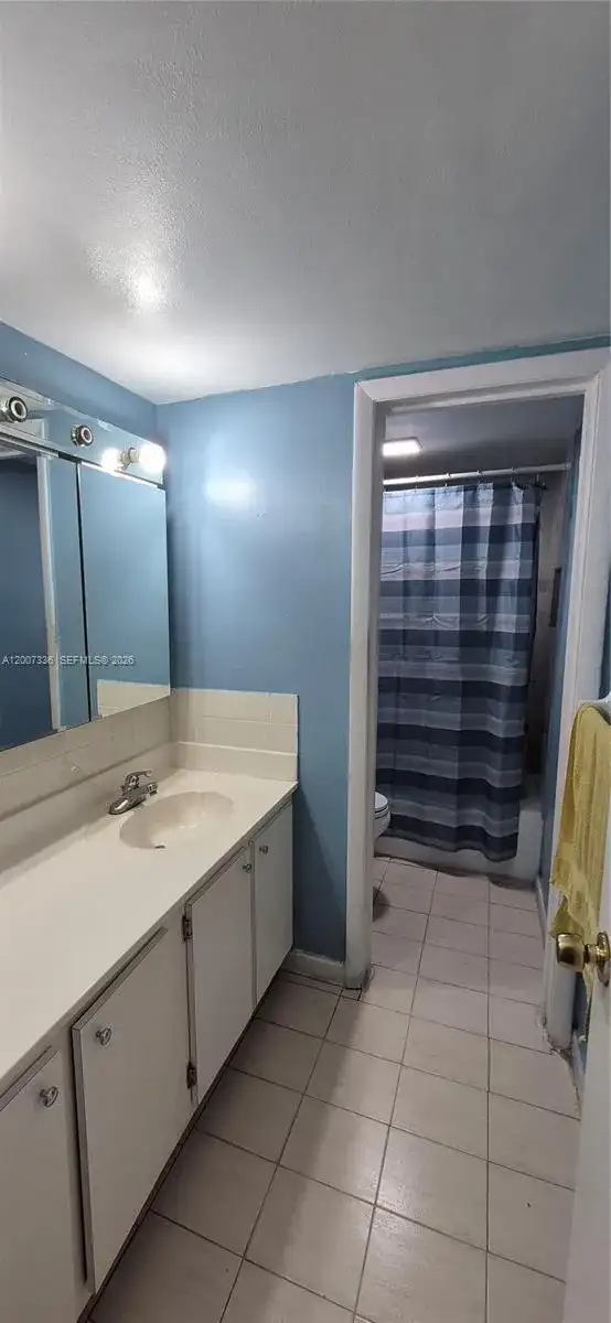 1850 W 56 # 2410, Hialeah FL 33012 photo 5