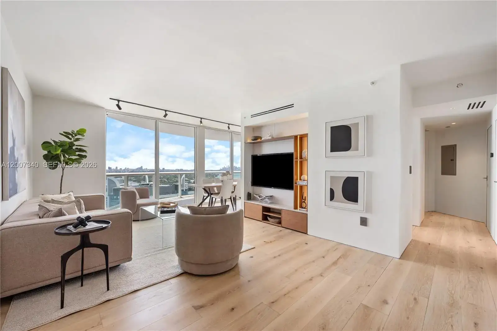 6365 Collins Ave # 3904, Miami Beach FL 33141 photo 4