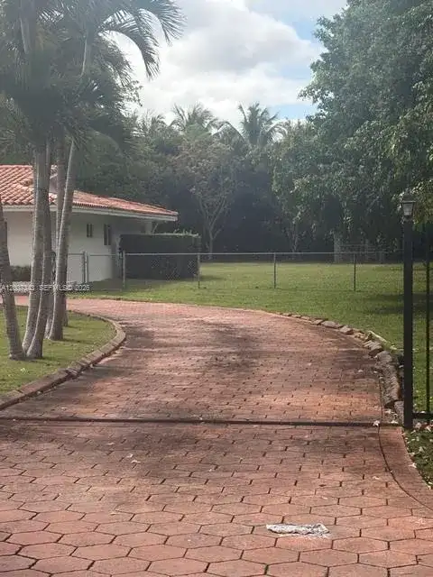 7090 SW 62nd St # 0, Miami FL 33143 photo 5
