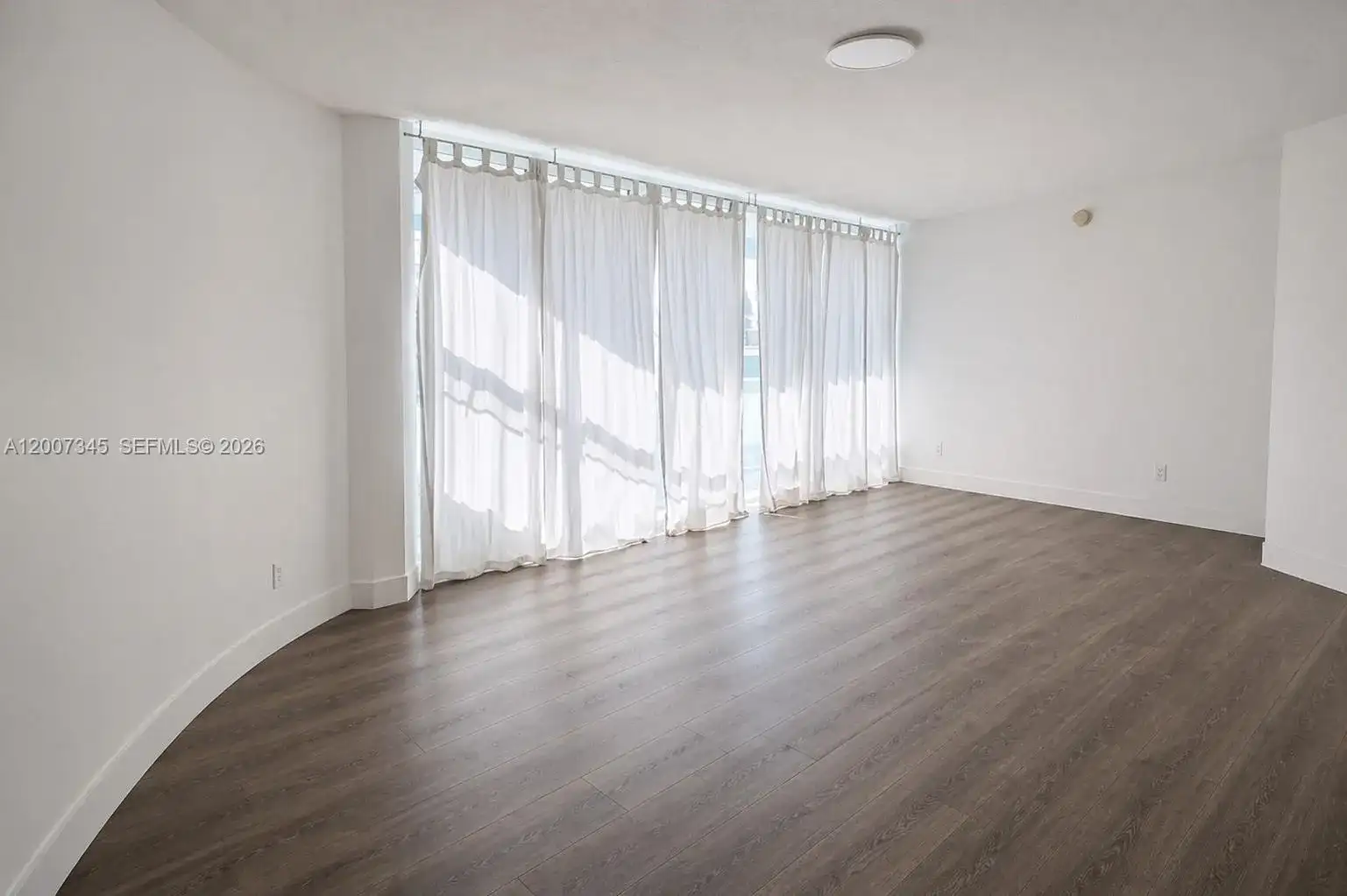 6580 INDIAN CREEK DR # 511, Miami Beach FL 33141 photo 3