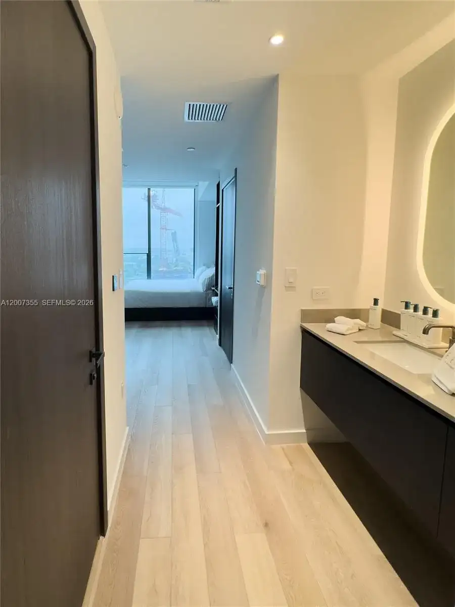 20 NE 11th St # 3012A, Miami FL 33132 photo 5