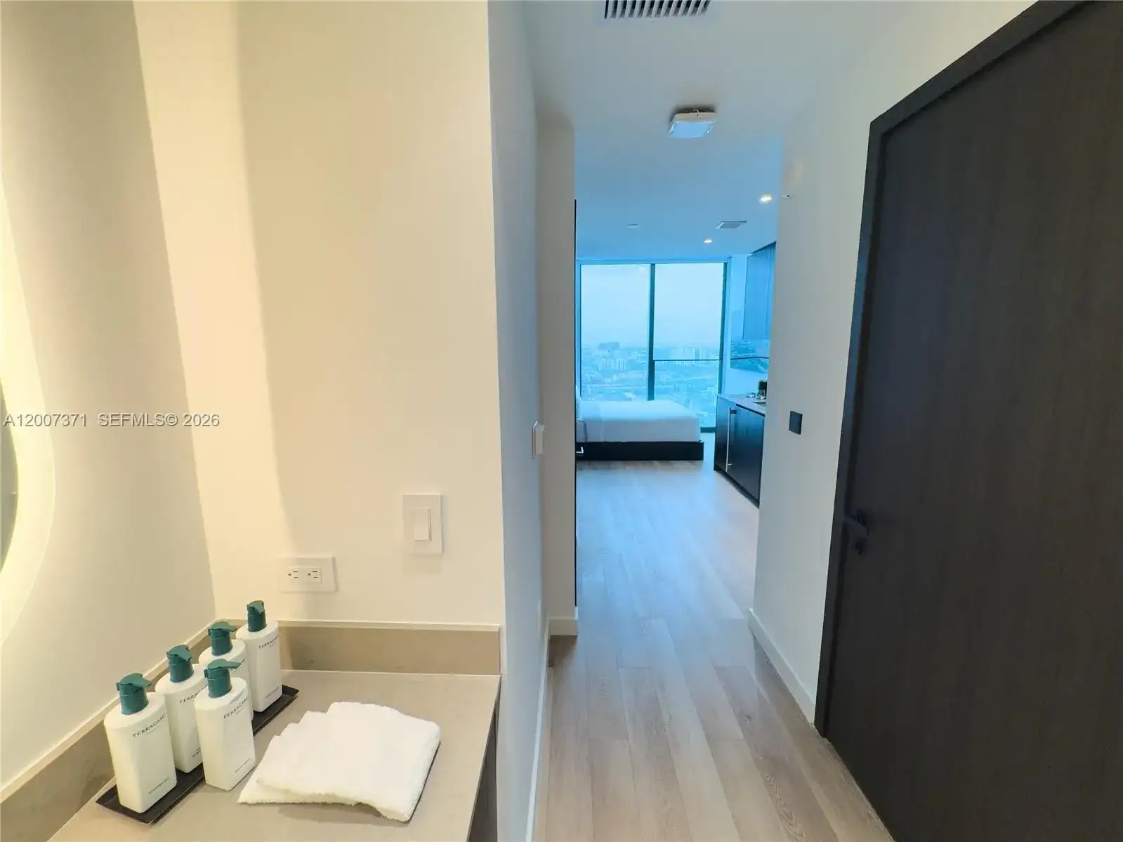20 NE 11th St # 3012B, Miami FL 33132 photo 4