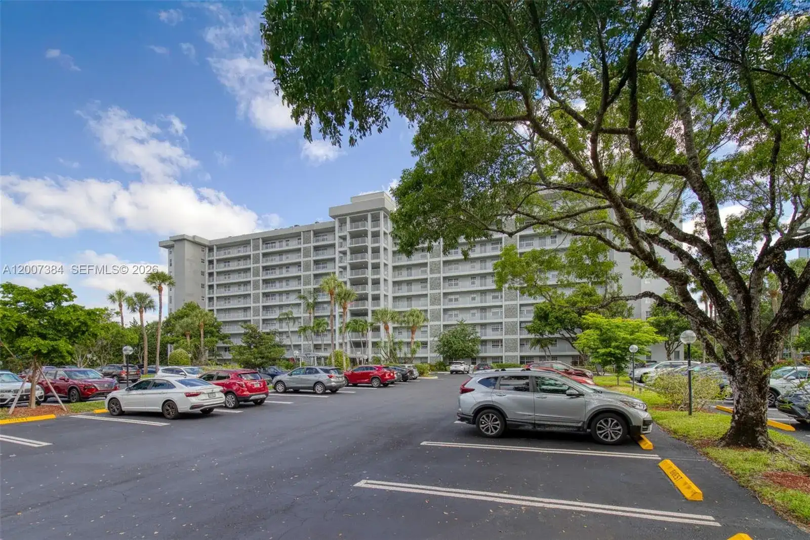 4015 W Palm Aire Dr # 506, Pompano Beach FL 33069 photo 2