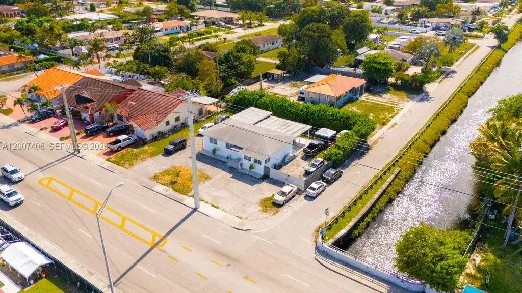 5290 Palm Ave, Hialeah FL 33012 photo 4