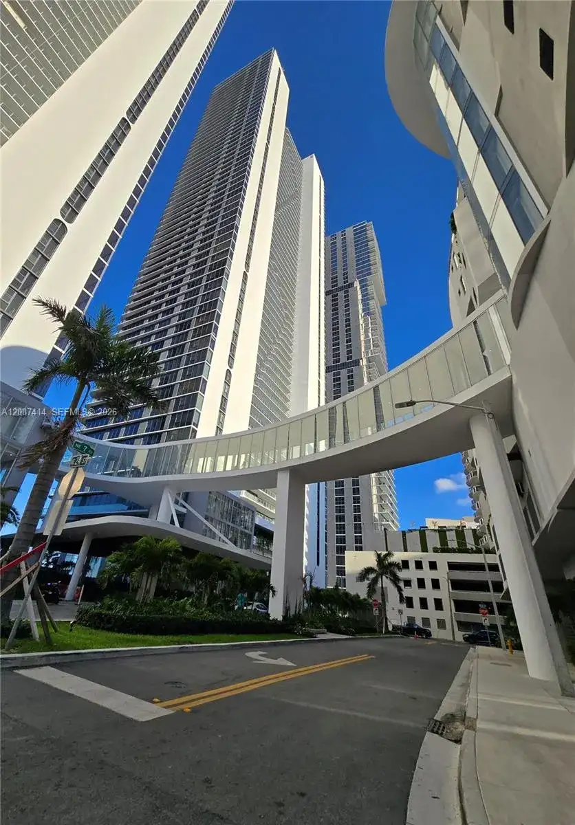 700 NE 24 ST # 3104, Miami FL 33137 photo 2