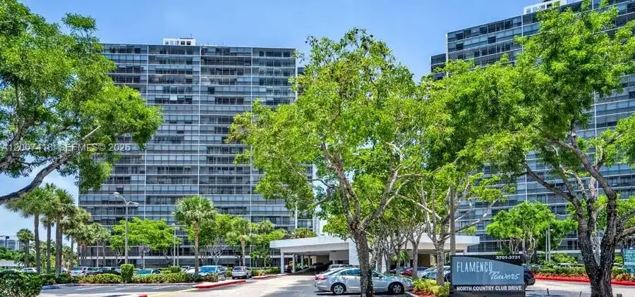 3701 N Country Club Dr # 607, Aventura FL 33180