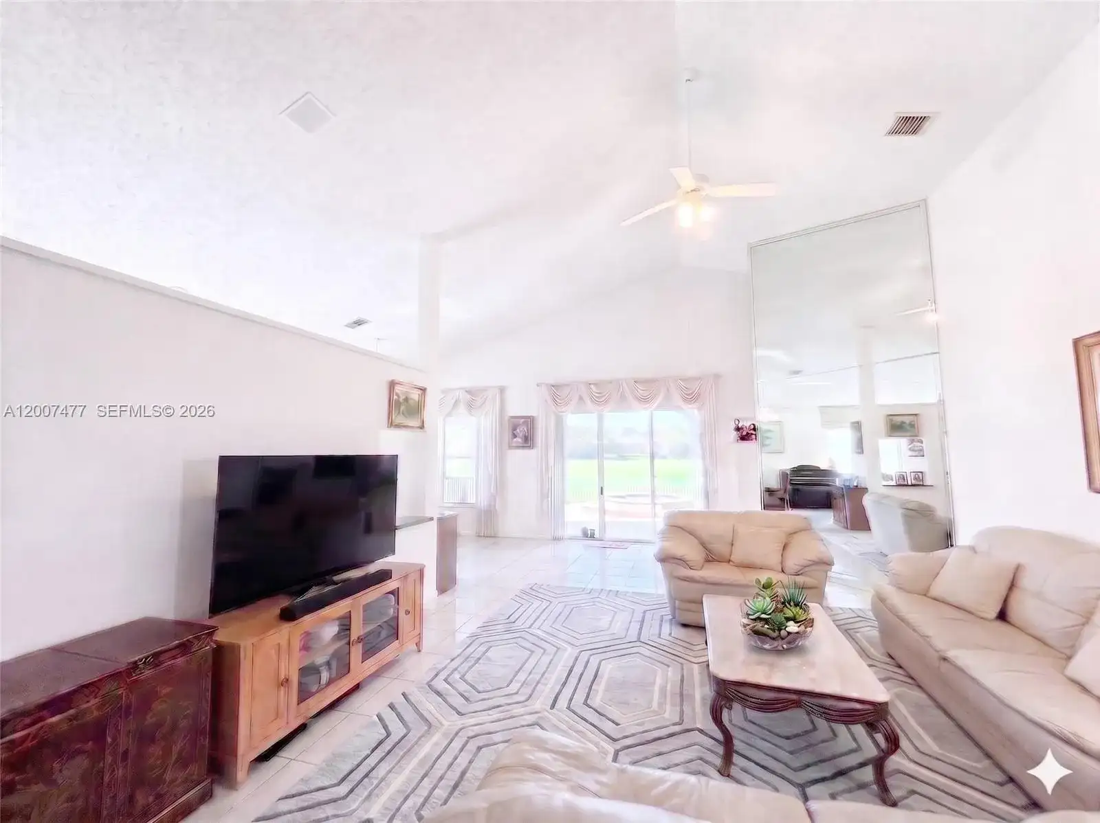 1510 W Lacosta Dr W, Pembroke Pines FL 33027 photo 5