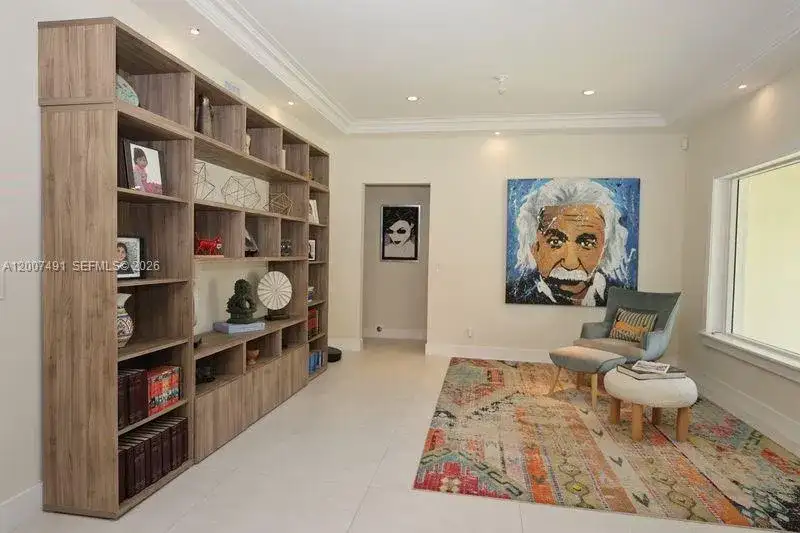 5620 Alton Rd, Miami Beach FL 33140 photo 2