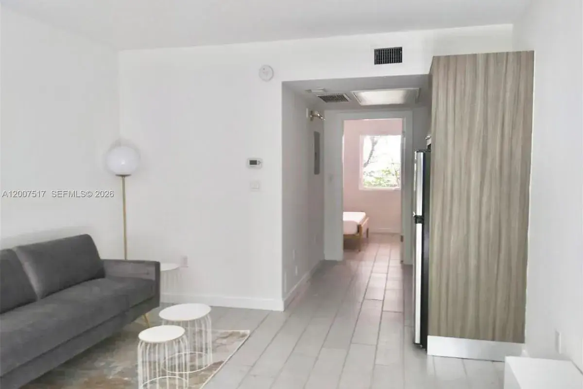 740 Meridian Ave # 17, Miami Beach FL 33139
