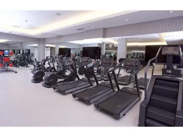 729 NW 2nd St # 405, Miami FL 33128 photo 5