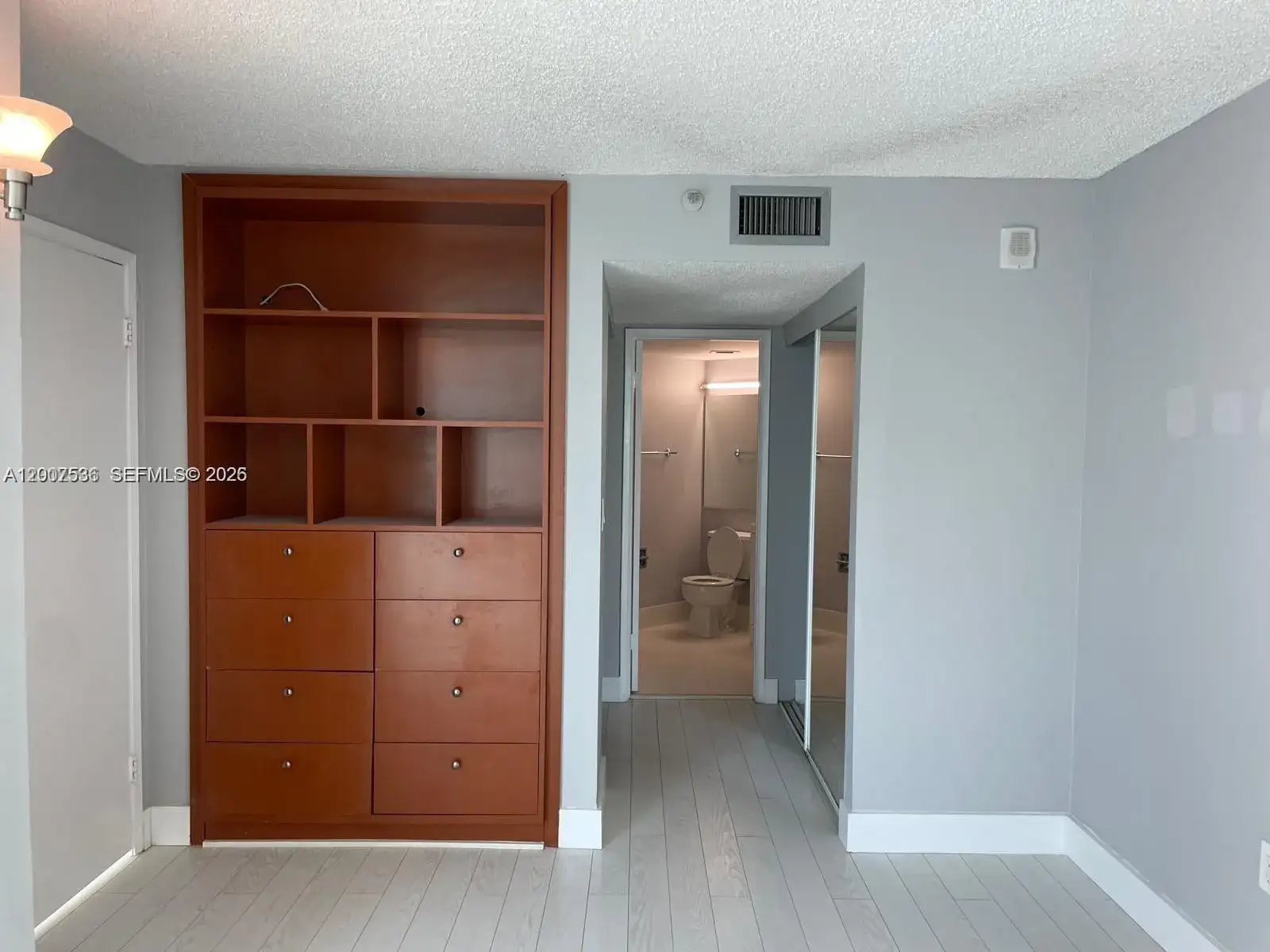 5880 Collins Ave # 1006, Miami Beach FL 33140 photo 4