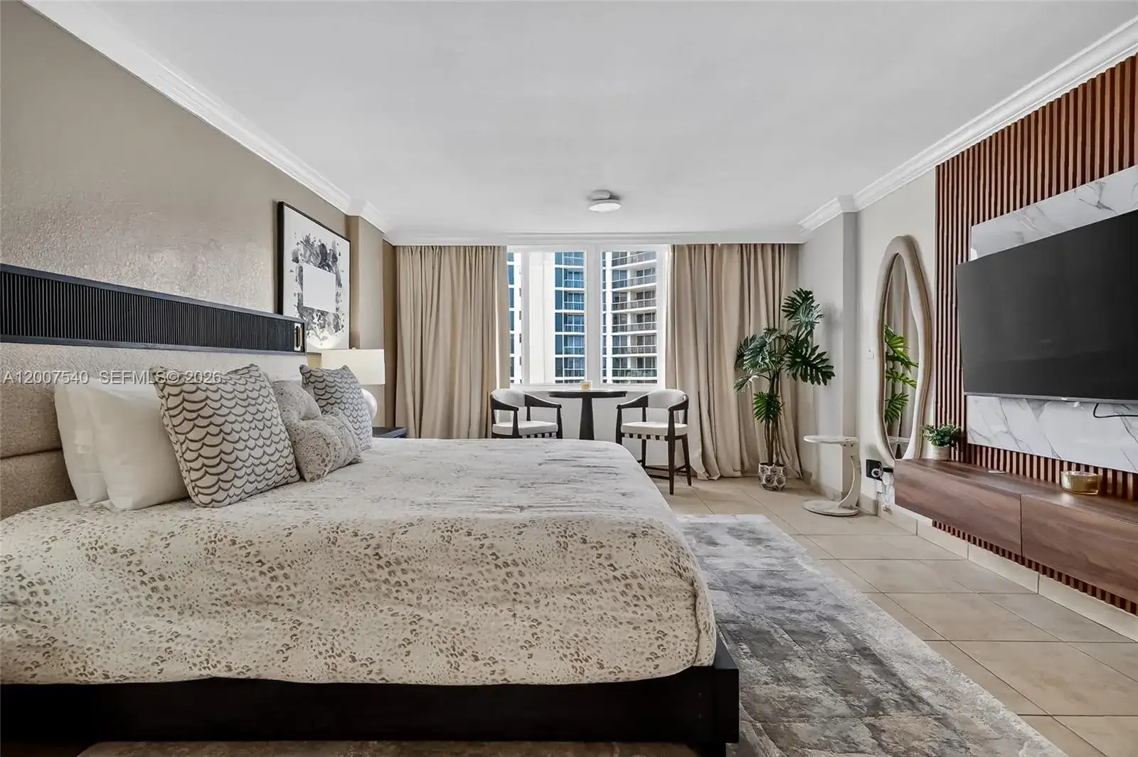 19201 Collins Ave # 1123, Sunny Isles Beach FL 33160 photo 2