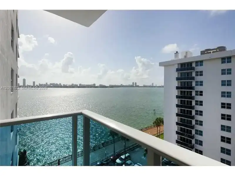 7501 E Treasure Dr # 8C, North Bay Village FL 33141