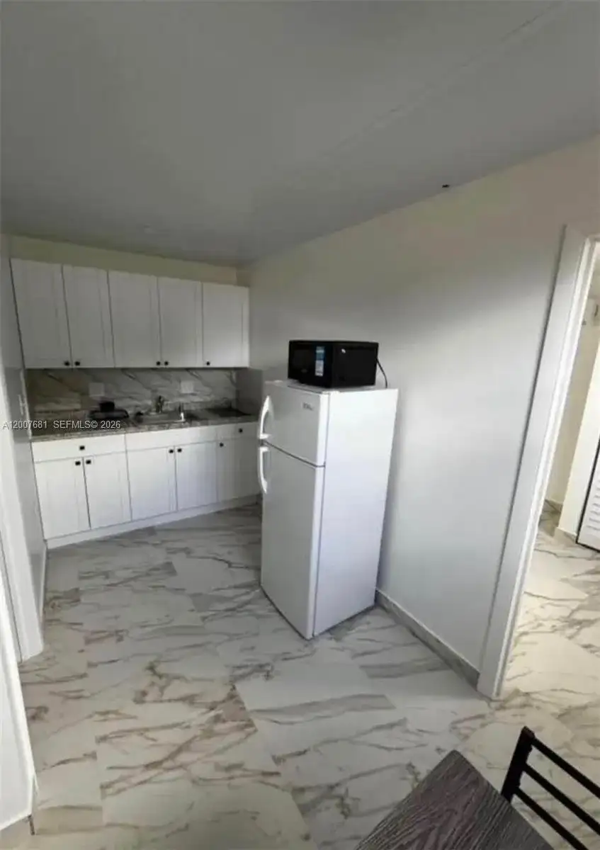 4721 Peters Rd # A, Plantation FL 33317 photo 2