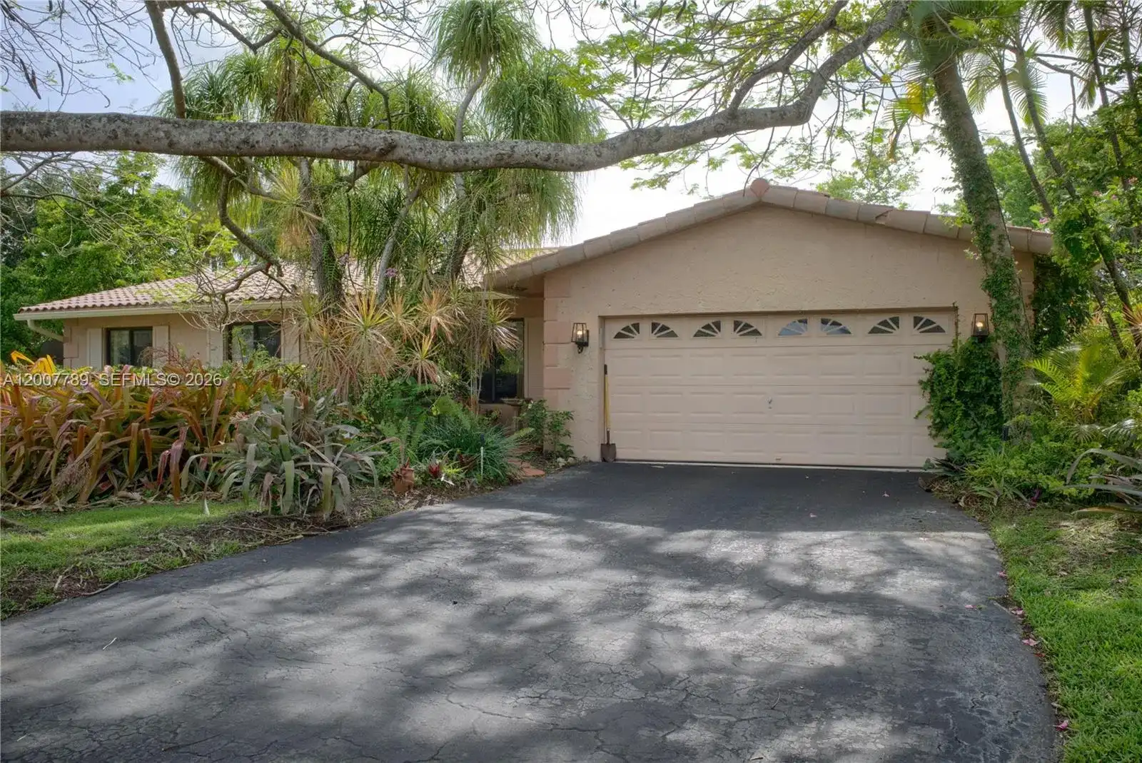 11075 NW 38th St, Coral Springs FL 33065