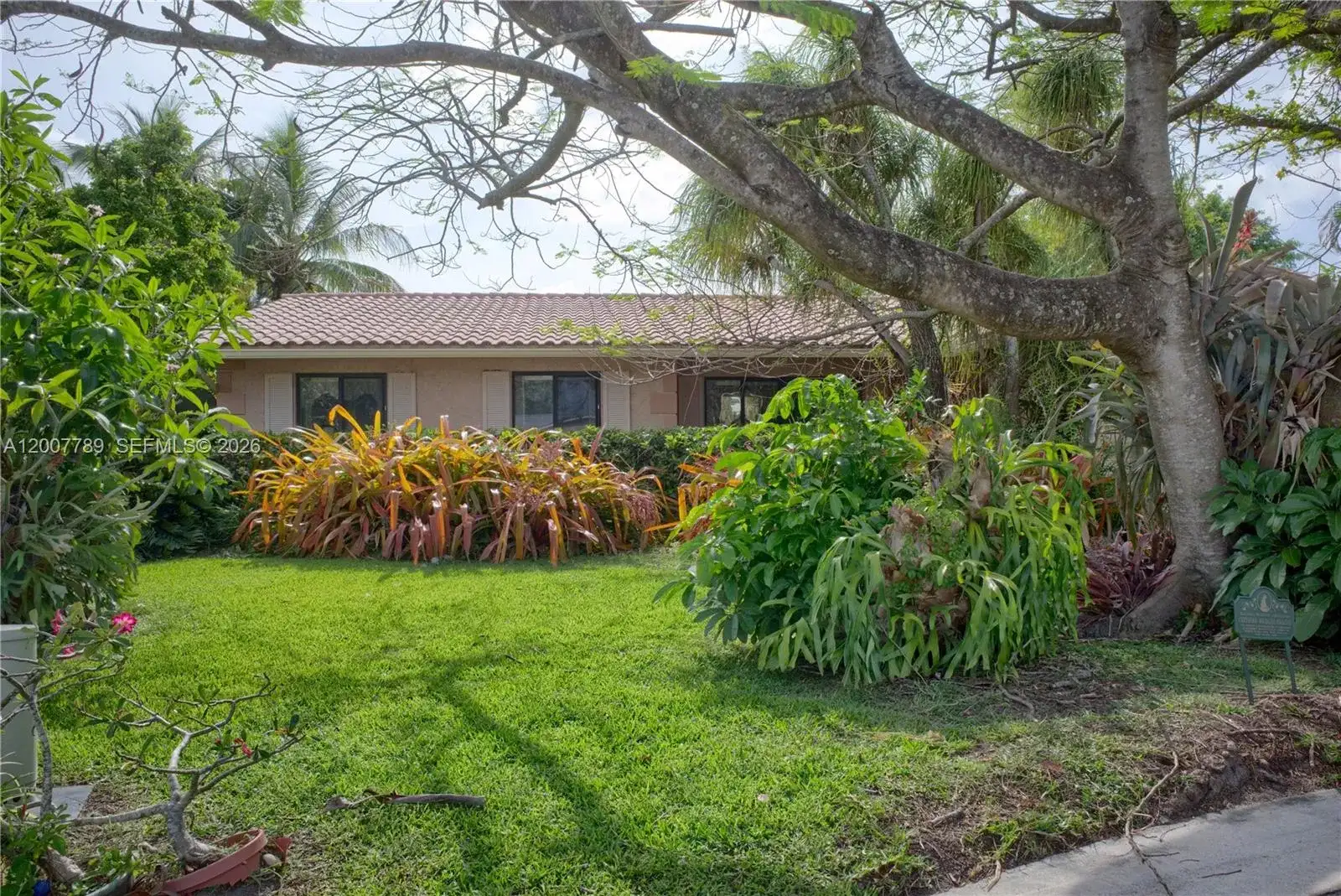 11075 NW 38th St, Coral Springs FL 33065 photo 2