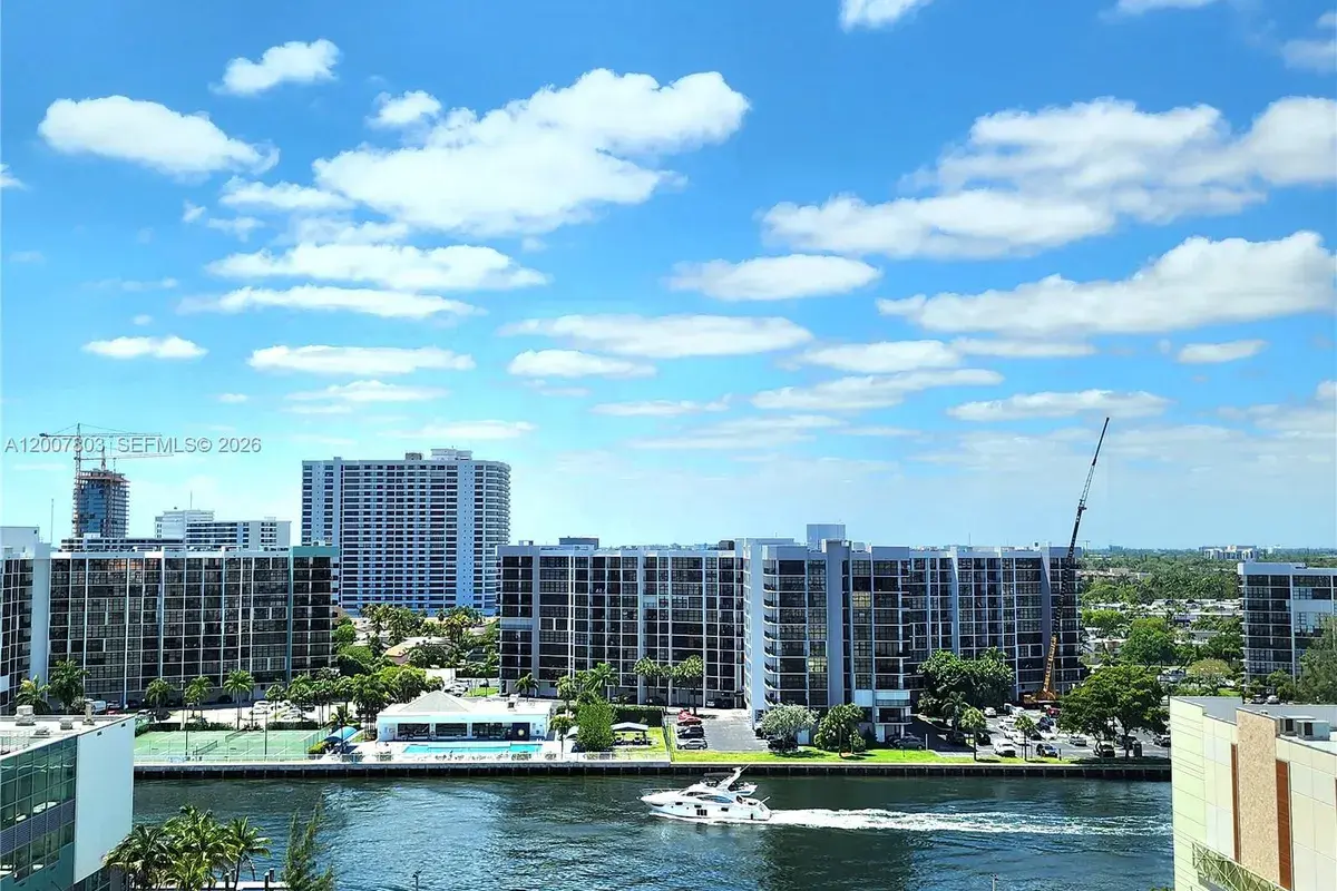 3505 S Ocean Dr # 1103, Hollywood FL 33019